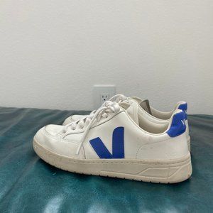 VEJA V-12 LEATHER WHITE PAROS